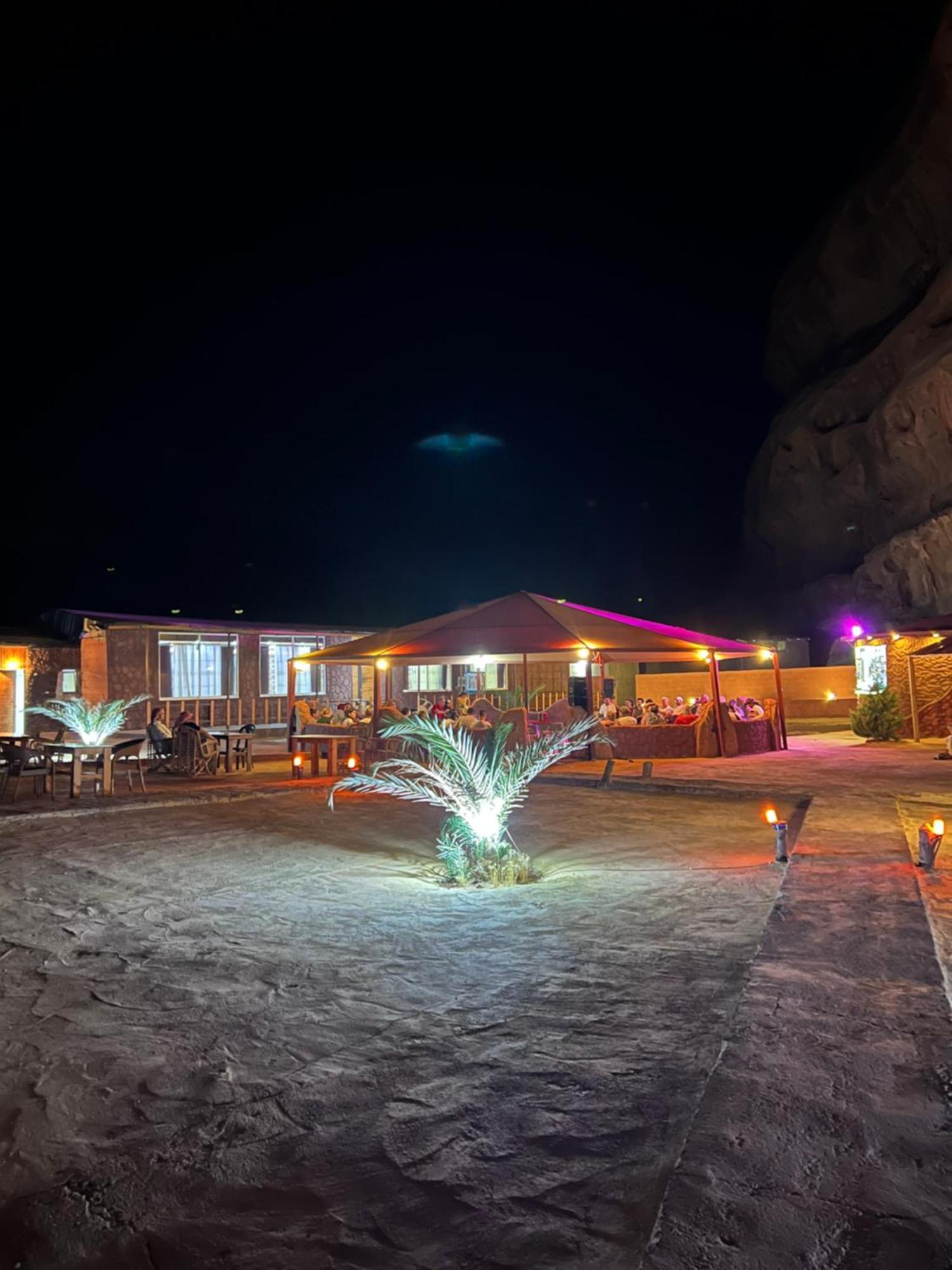 Orbit Camp Hotel Wadi Rum Luaran gambar